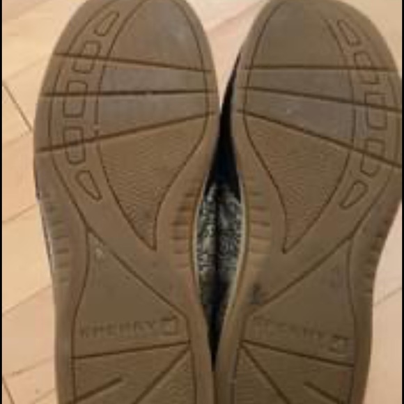 Women’s Black & Gold Sperry’s - Picture 4 of 4